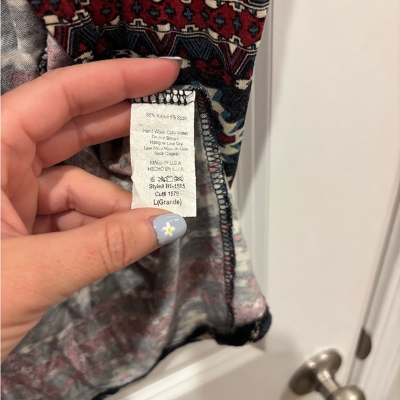 Women's Patterned Cardigan - Picture 4 of 4